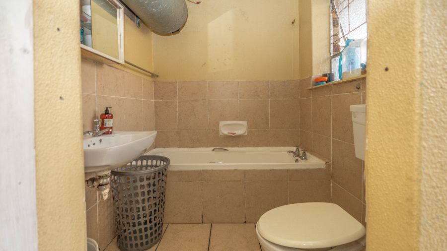 2 Bedroom Property for Sale in Oakdene Western Cape